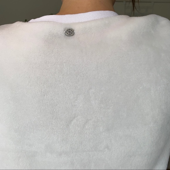 Gaiam Women's White/cream Plush Sweatshirt fuzzy soft pullover sweater size L - Picture 2 of 10